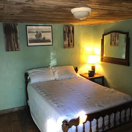 Seafarer Inn And Cottages โอลด์ออร์ชาร์ดบีช ภายนอก รูปภาพ